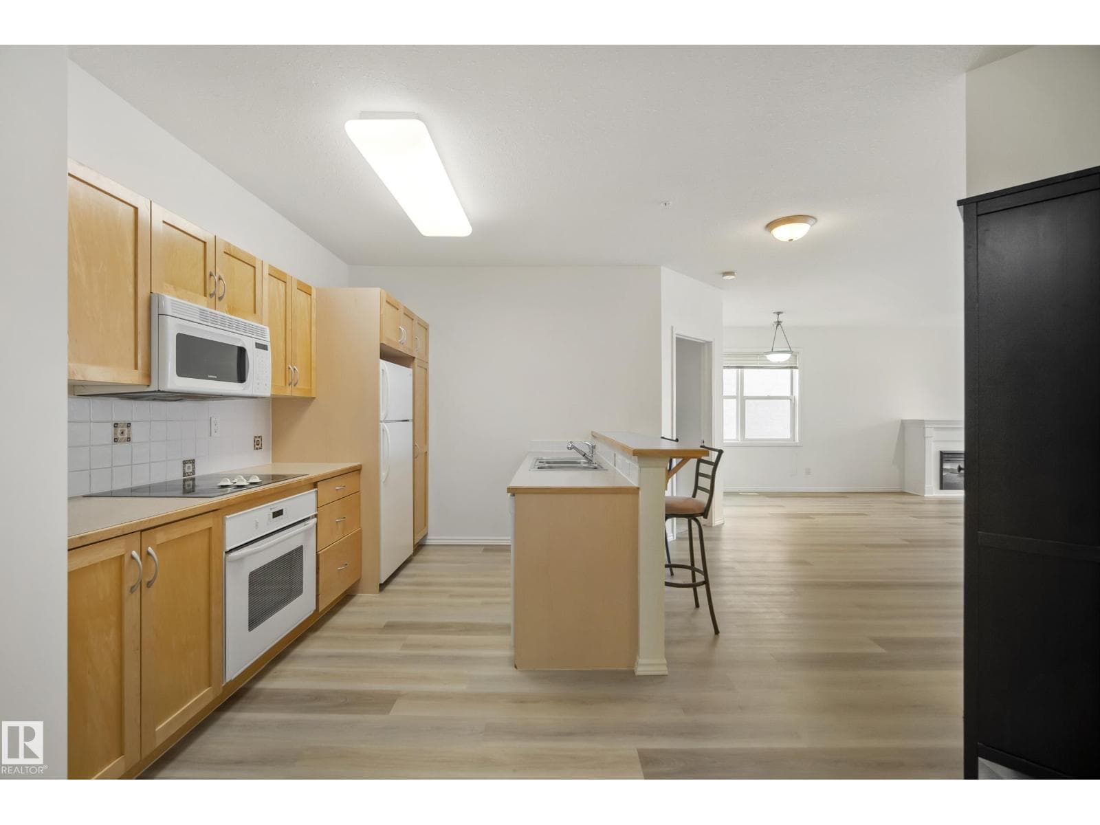#317 11039 83 AV NW — photo 5