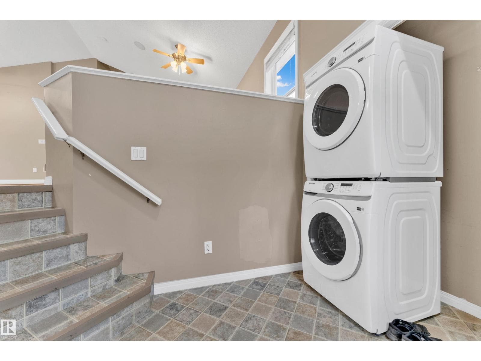 1328 80 ST SW — photo 4