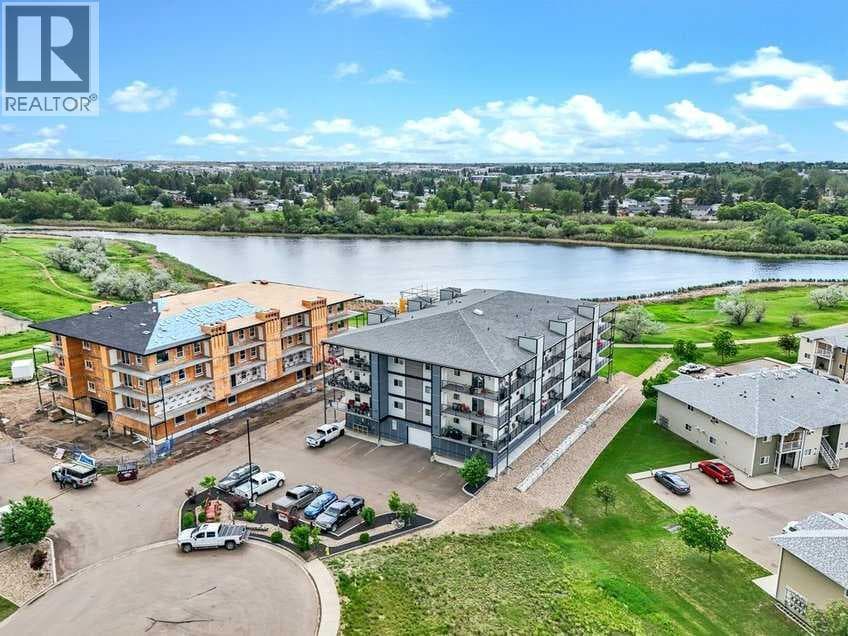 301, 499 Meadow Lake Court