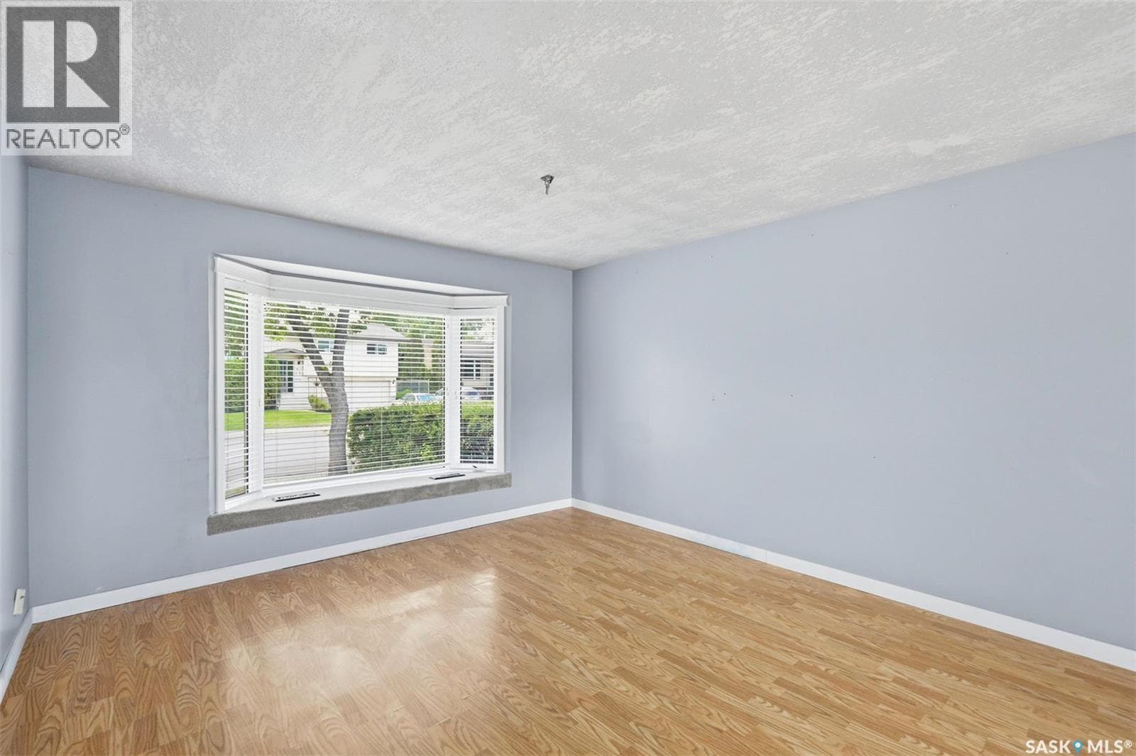 483 Wakabayashi CRESCENT — photo 5