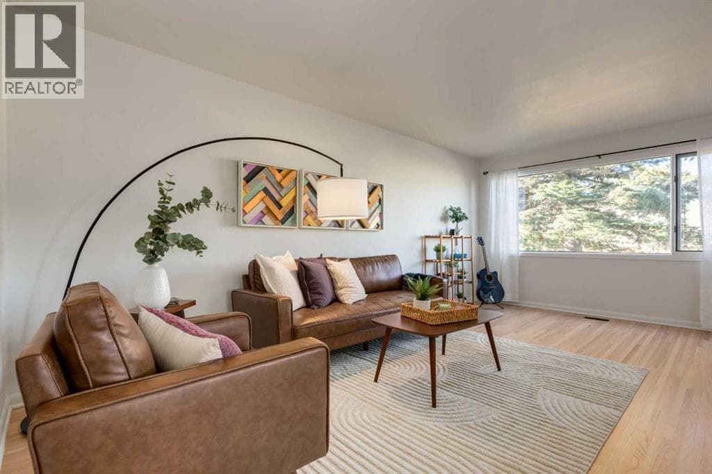 126 Winston Drive SW — photo 4