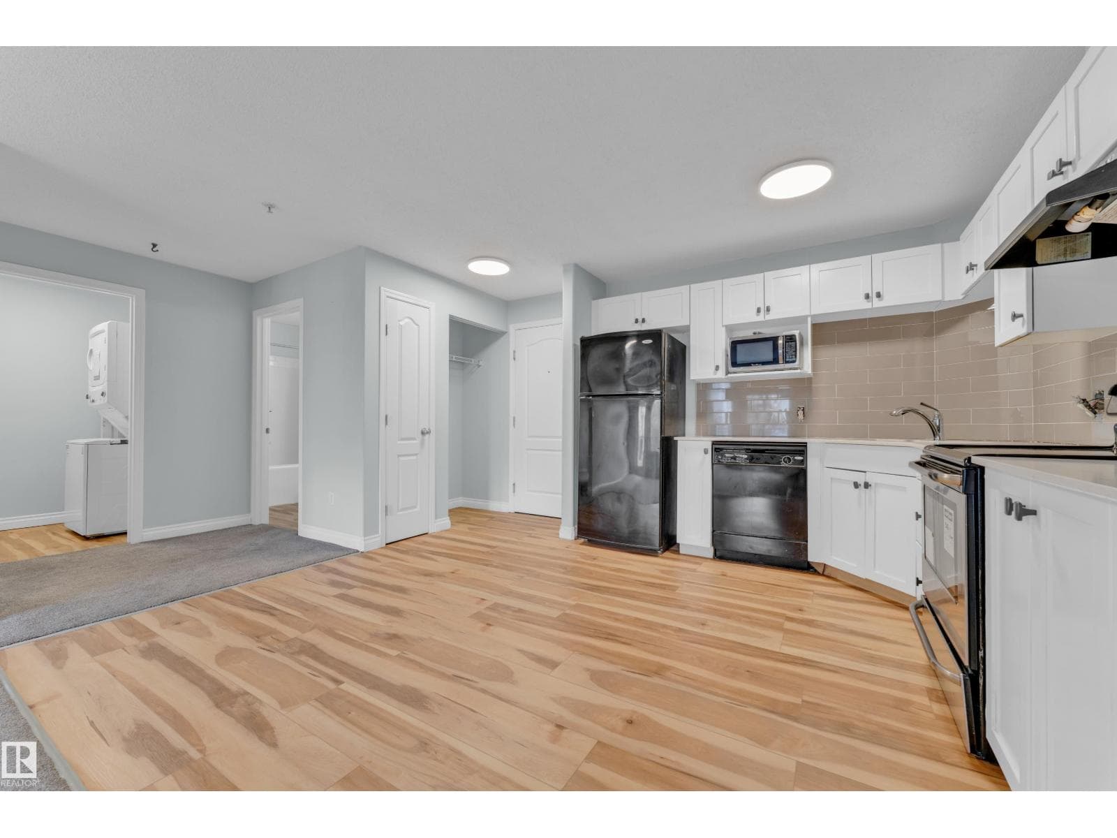 #326 111 EDWARDS DR SW — photo 3