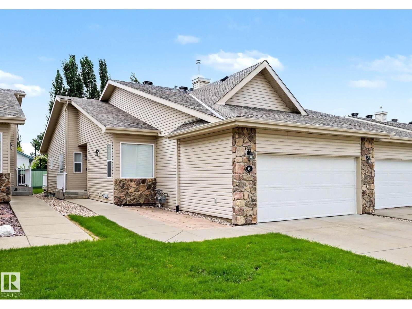 #6 2031 BRENNAN CR NW — photo 2