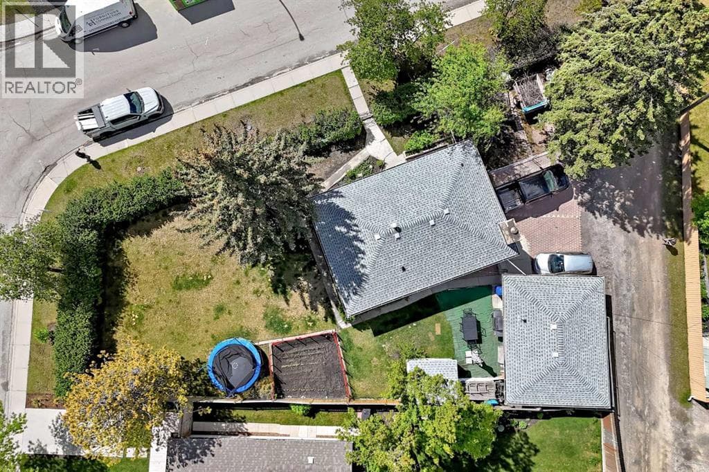 4803 Montana Crescent NW — photo 2