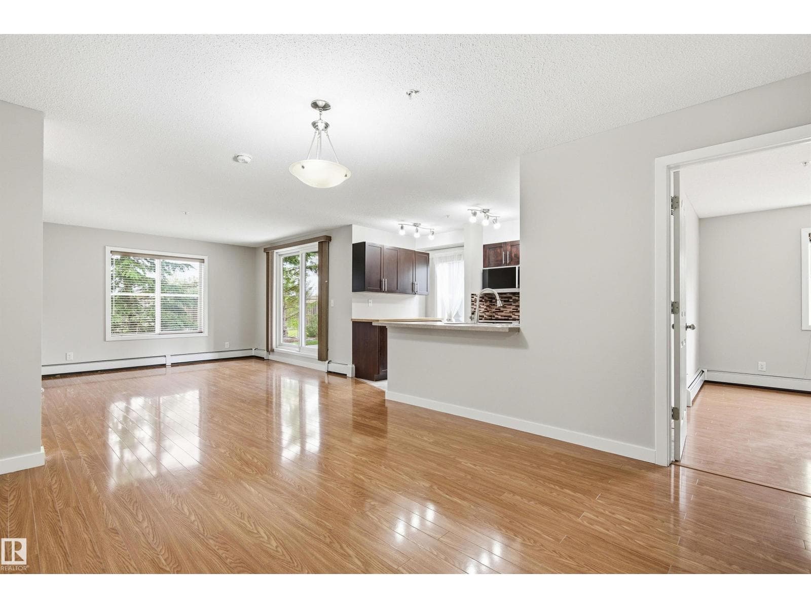 #120 534 WATT BV SW — photo 5
