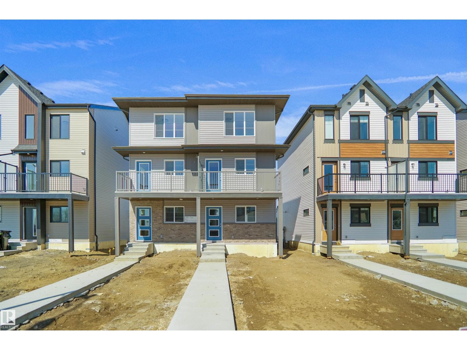 629 176 AV NE