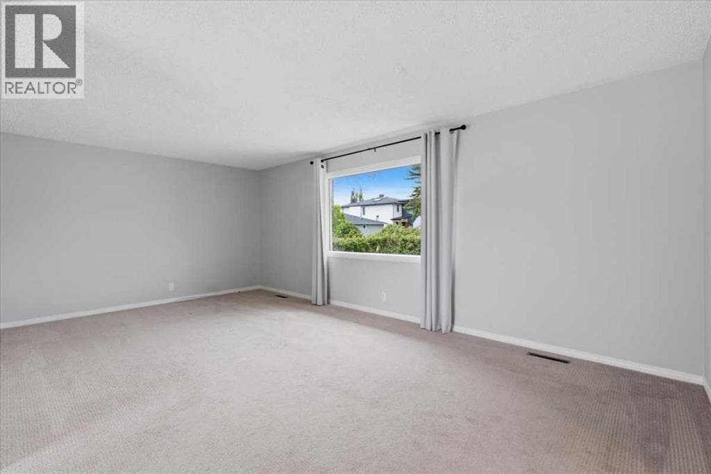 4408 8 Avenue SW — photo 5