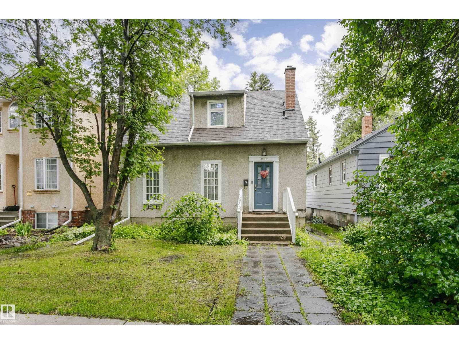 11105 81 AV NW
