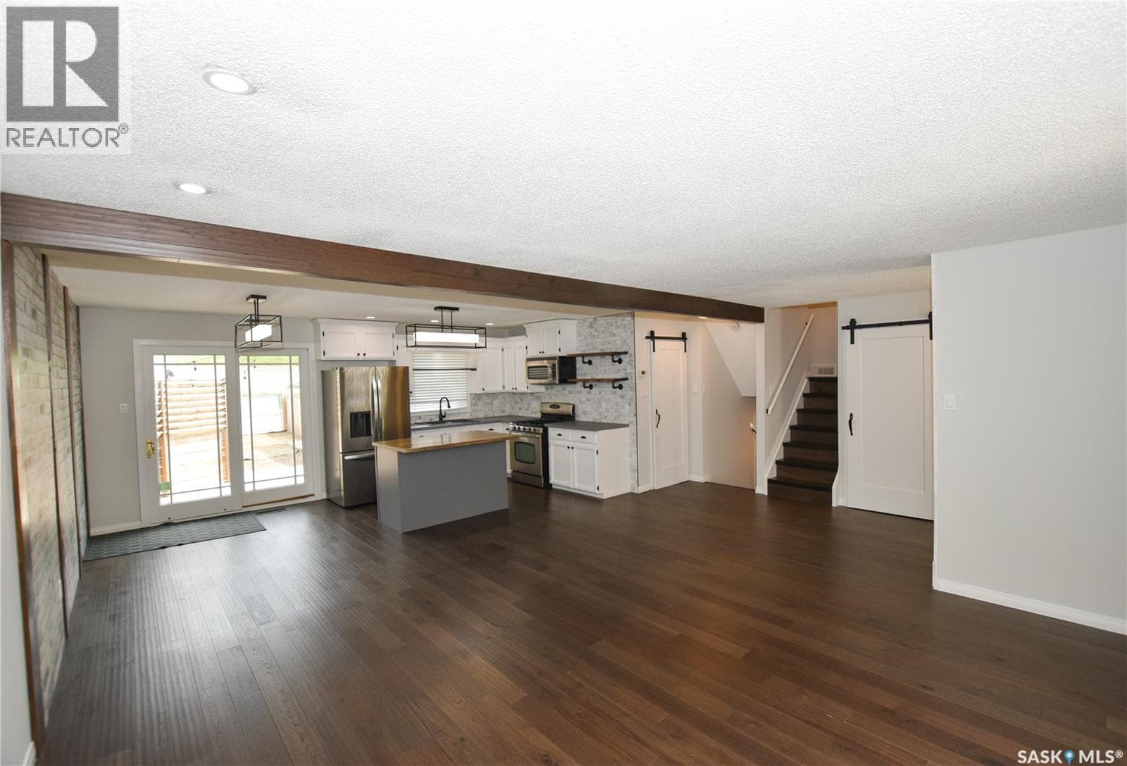 2315 St George AVENUE — photo 4
