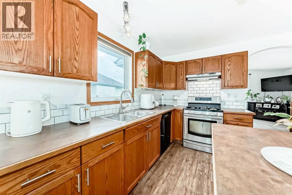 20 Deschner Close — photo 3