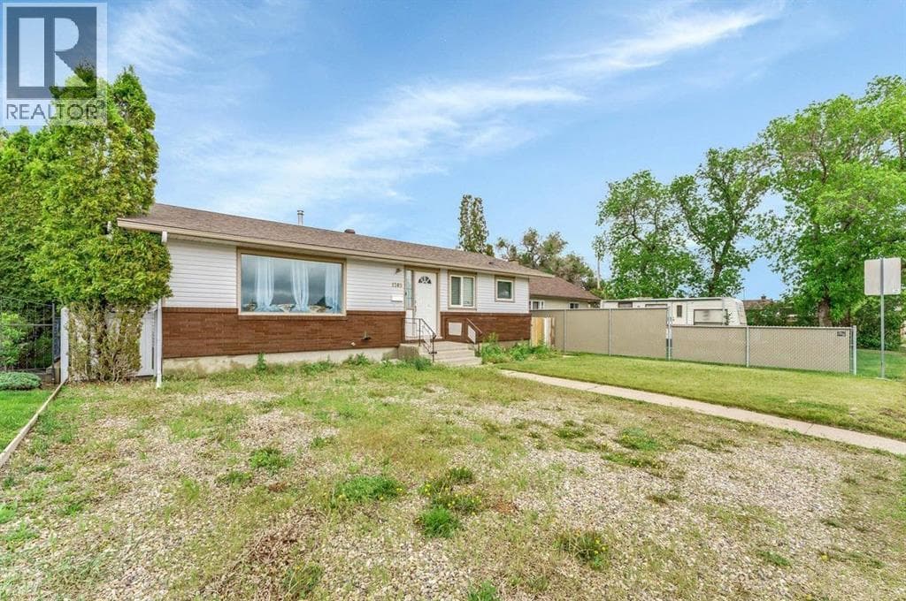1265 2 Avenue NE — photo 3