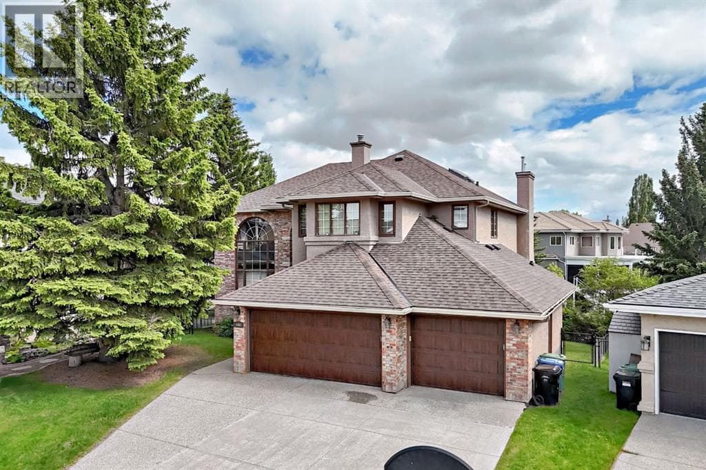 448 Mckenzie Lake Bay SE