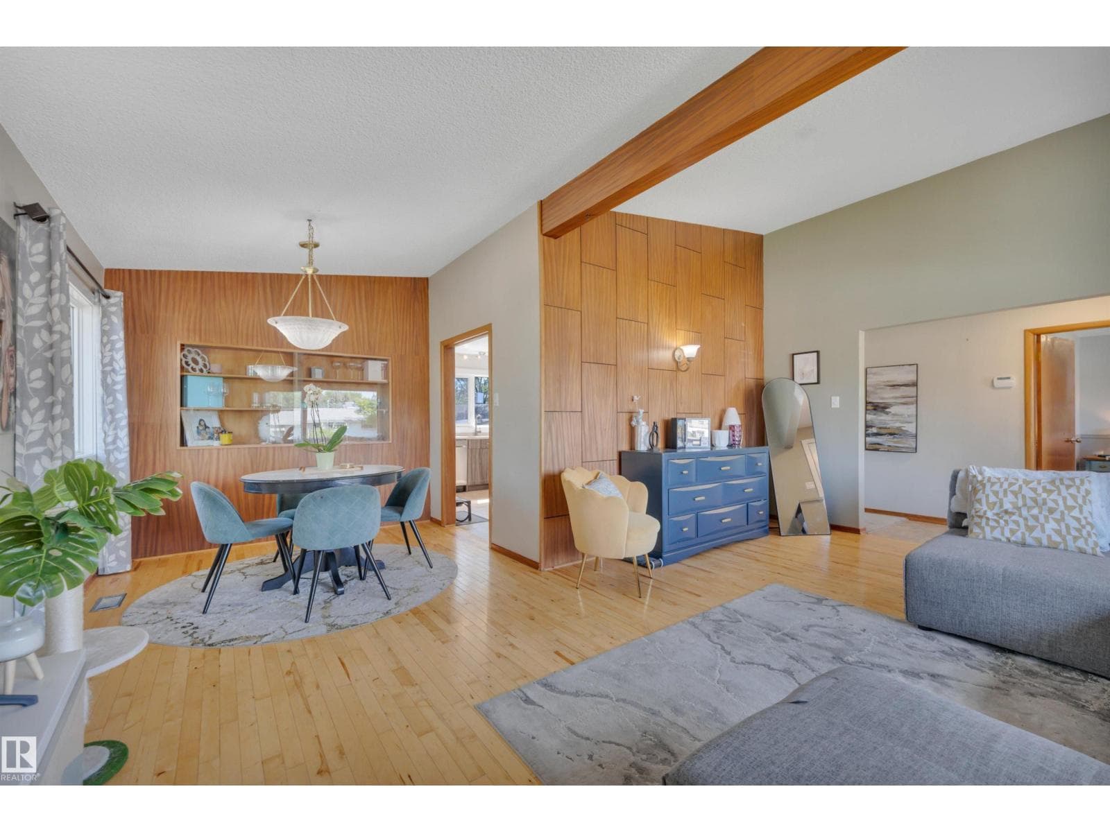 9835 74 ST NW — photo 5