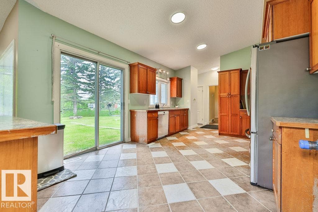 21530 Wye RD — photo 3