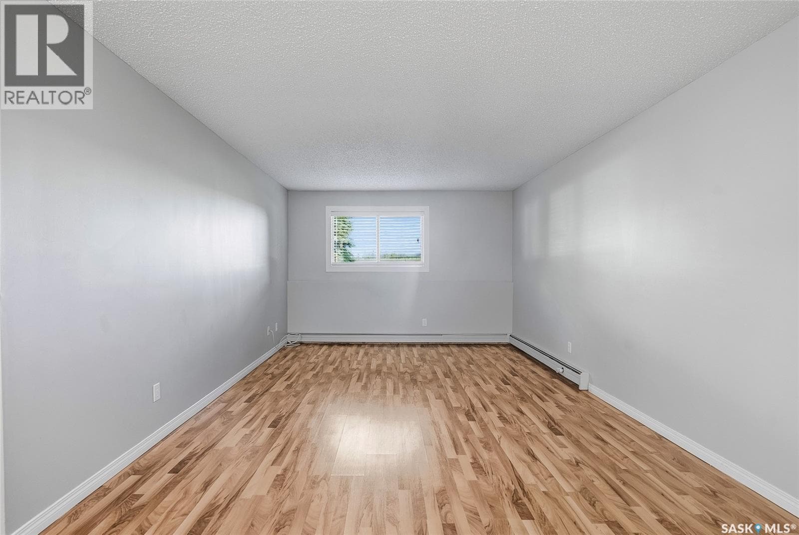 105 333 Silverwood ROAD — photo 4