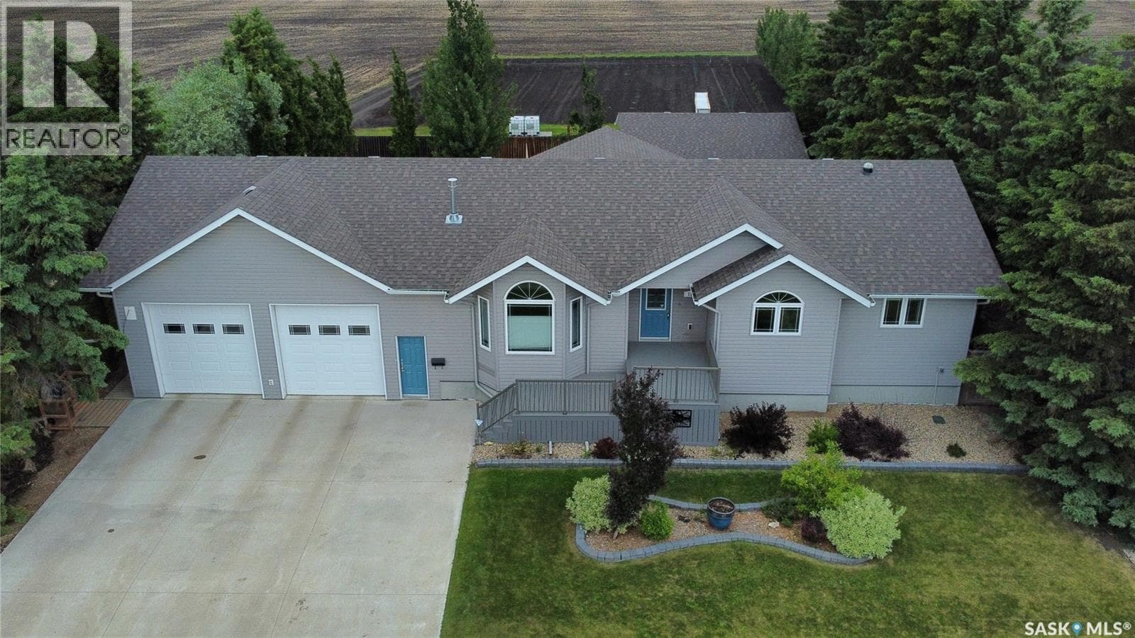 118 Babington AVENUE W — photo 2