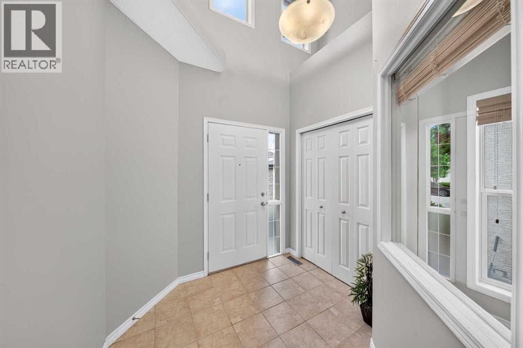 37 Tuscany Meadows Common NW — photo 5