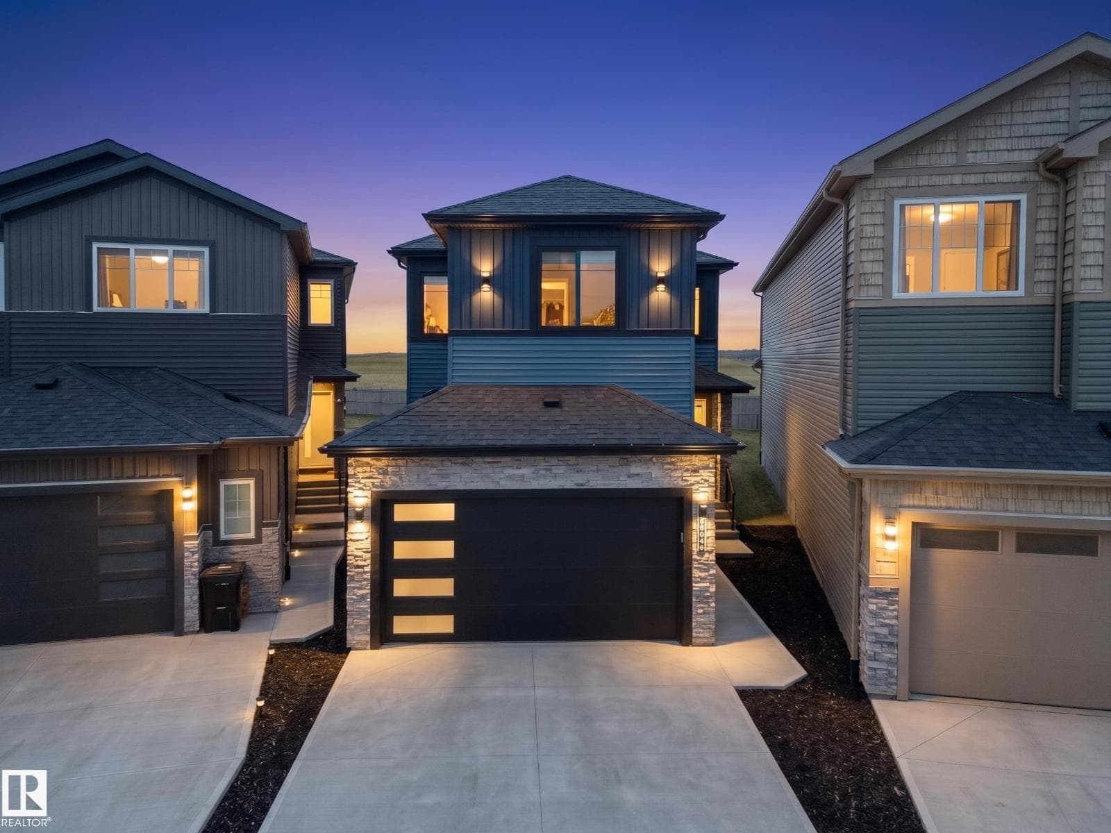 22803 80 AV NW