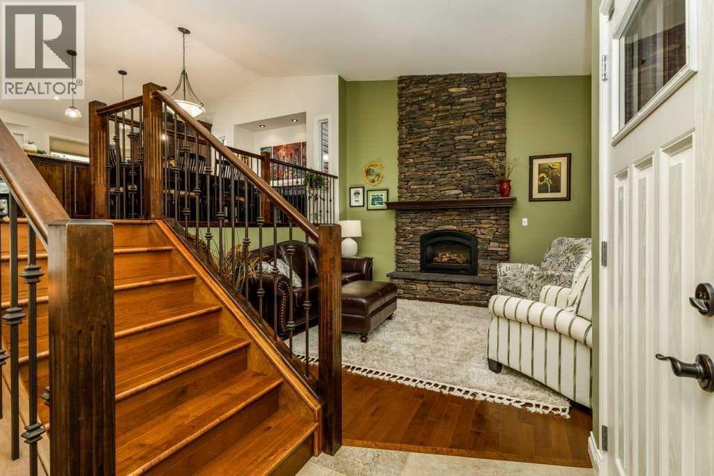 70 Douglas Avenue — photo 4