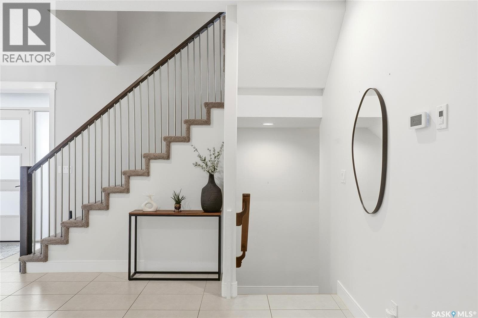 606 Pichler CRESCENT — photo 4