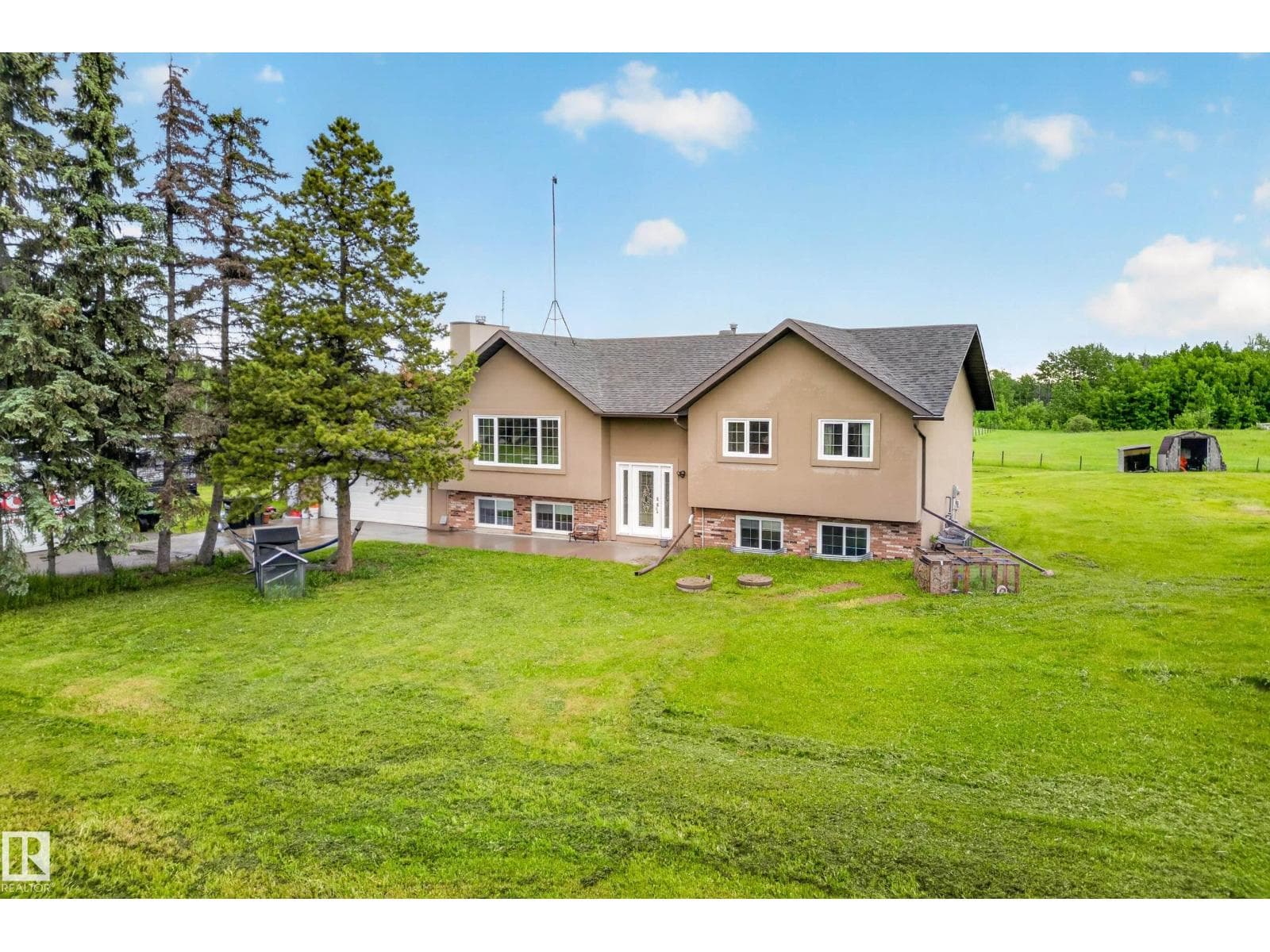 #217 51561 RGE ROAD 224 — photo 2