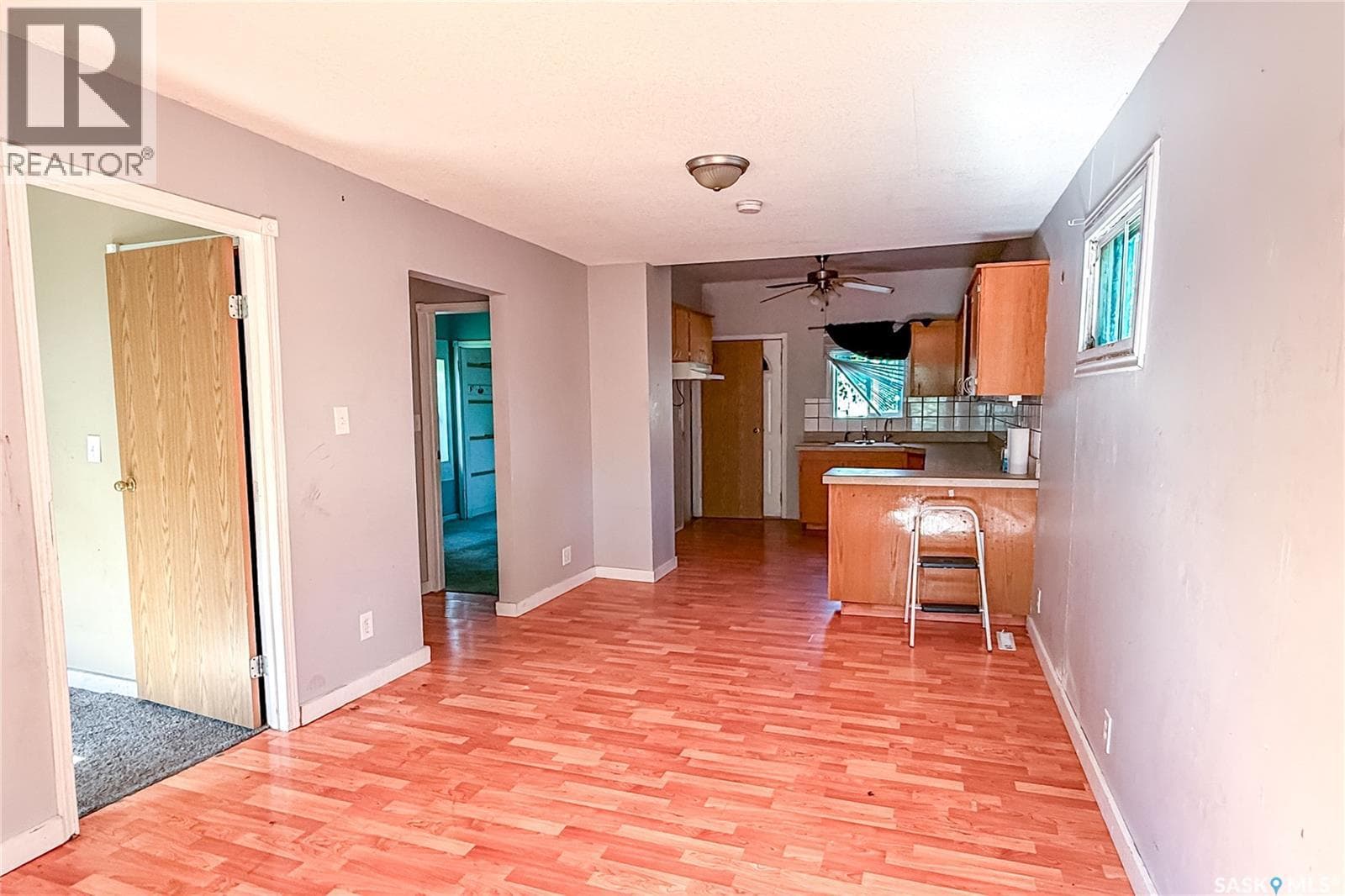 1132 QUEEN STREET — photo 4