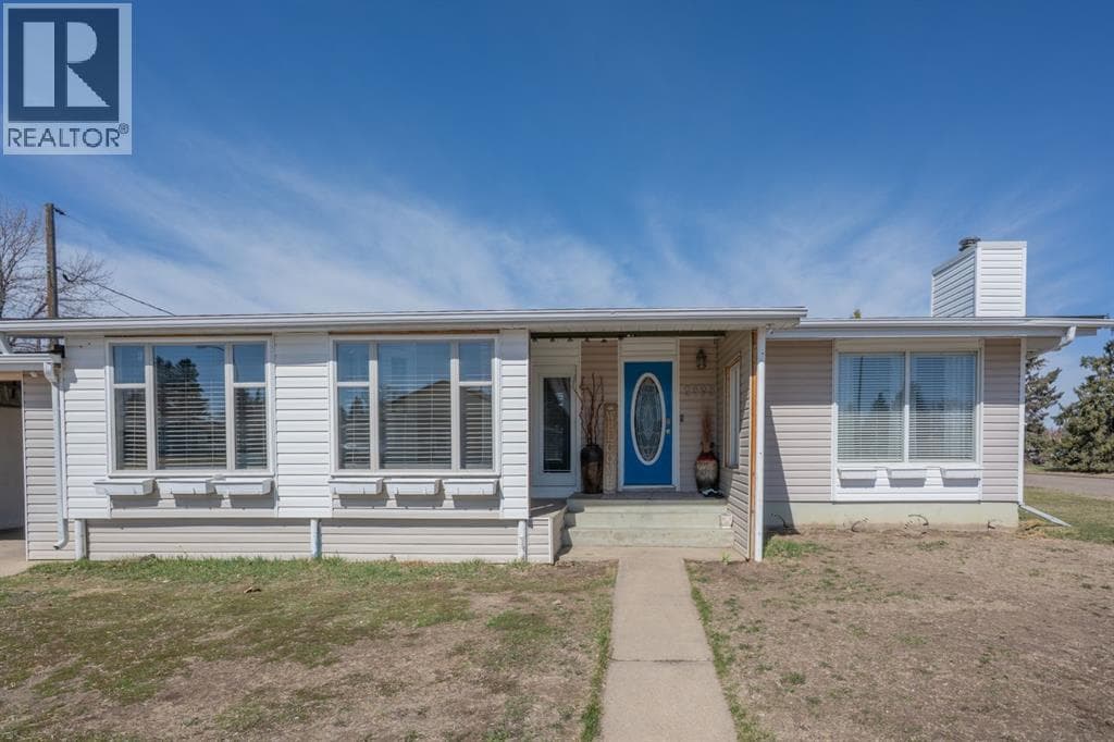 2898 Dunmore Road SE — photo 2