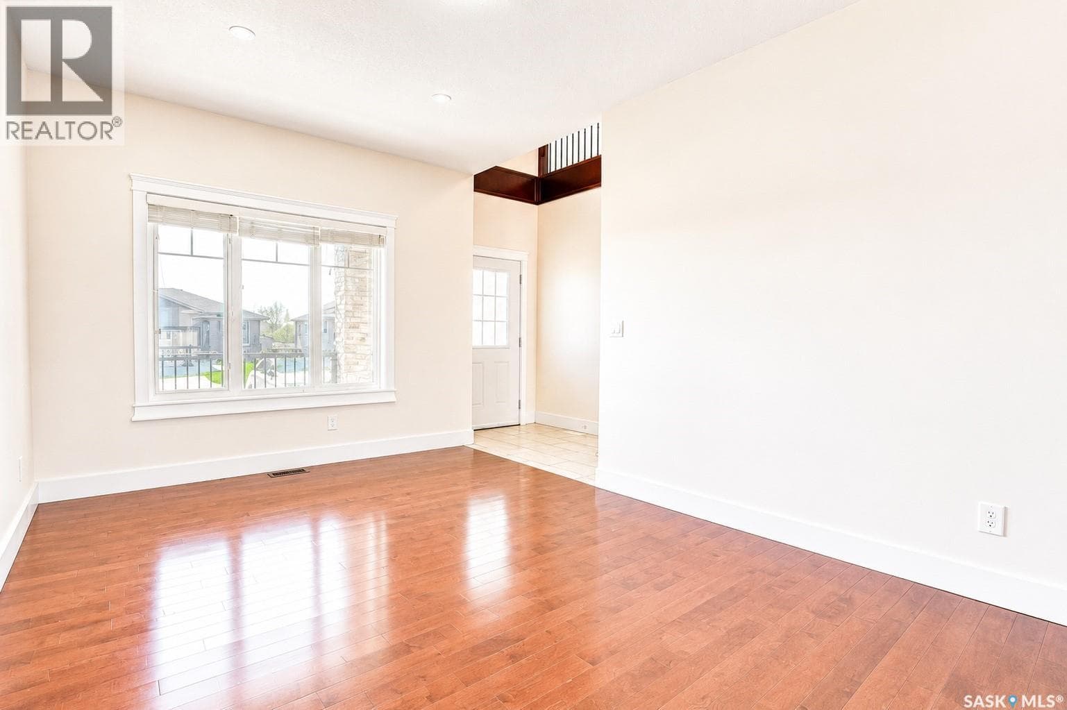 6 McKenzie LANDING — photo 3