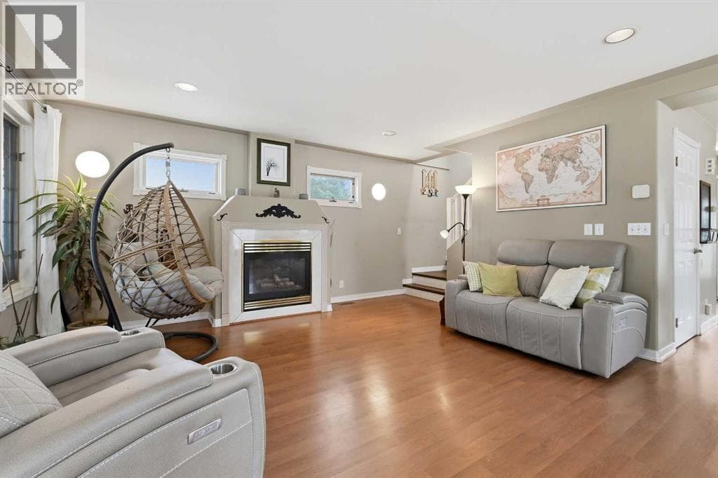 5124 53 Street — photo 3