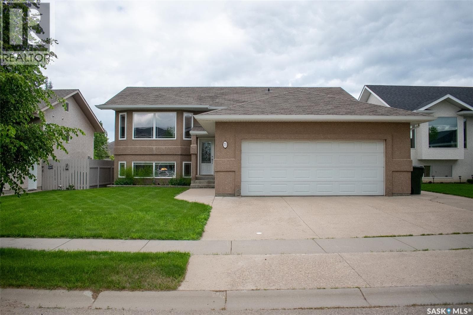 71 Longpre CRESCENT