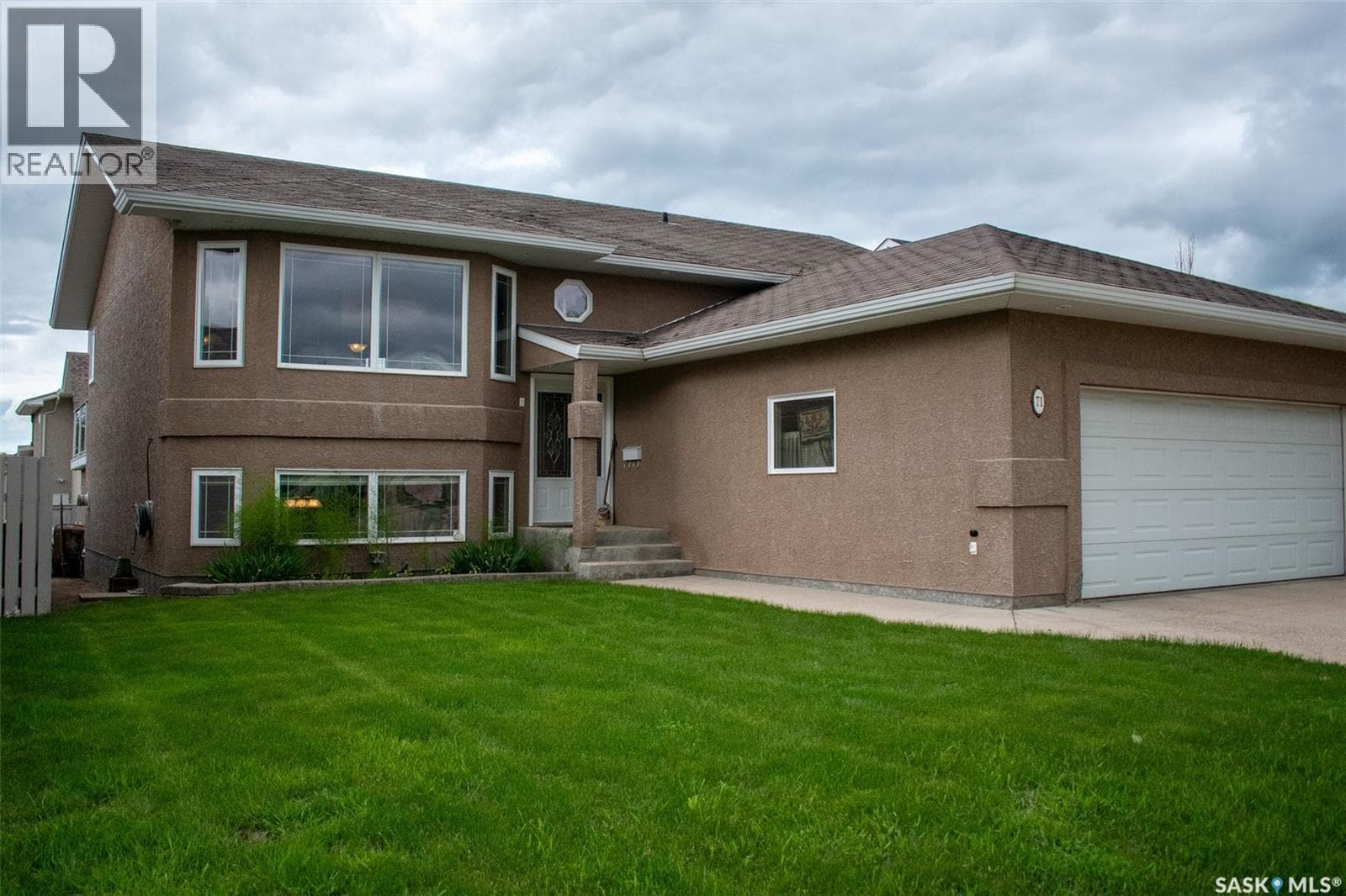 71 Longpre CRESCENT — photo 2