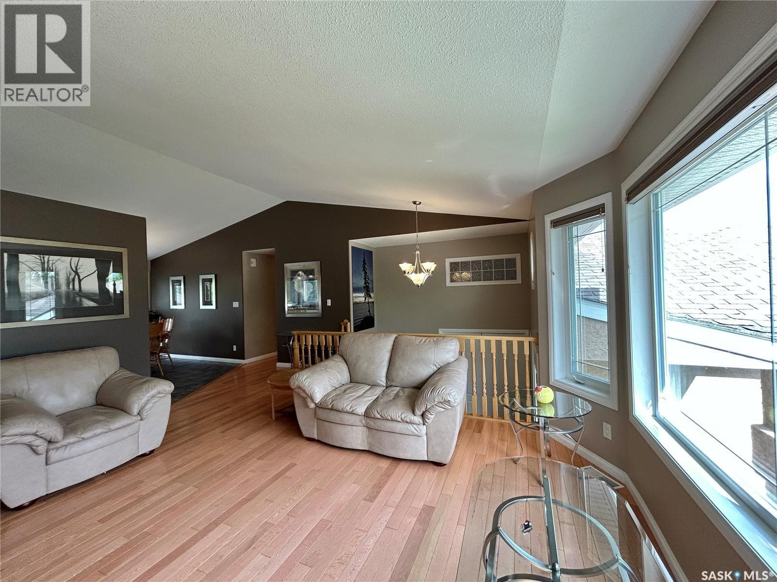 71 Longpre CRESCENT — photo 3