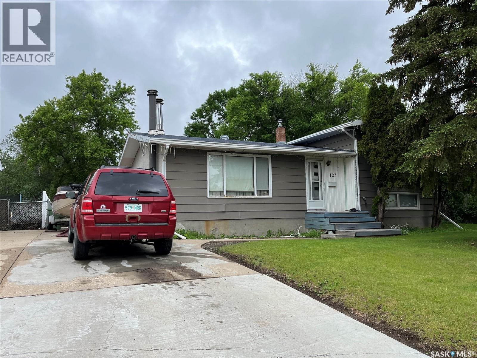 103 Matheson CRESCENT