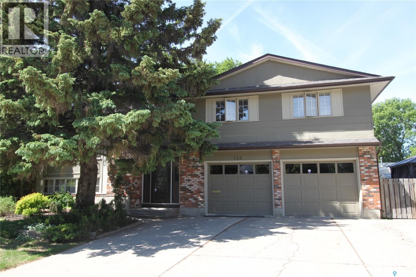 755 Trent CRESCENT
