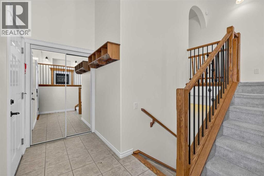 219 Hillcrest Boulevard — photo 4