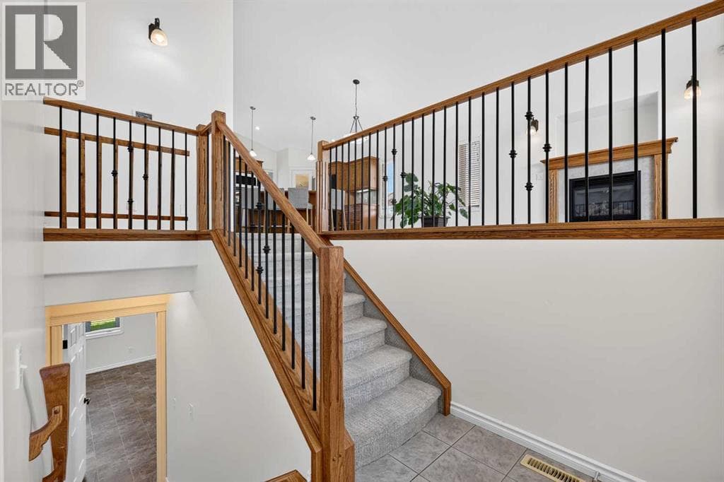 219 Hillcrest Boulevard — photo 5
