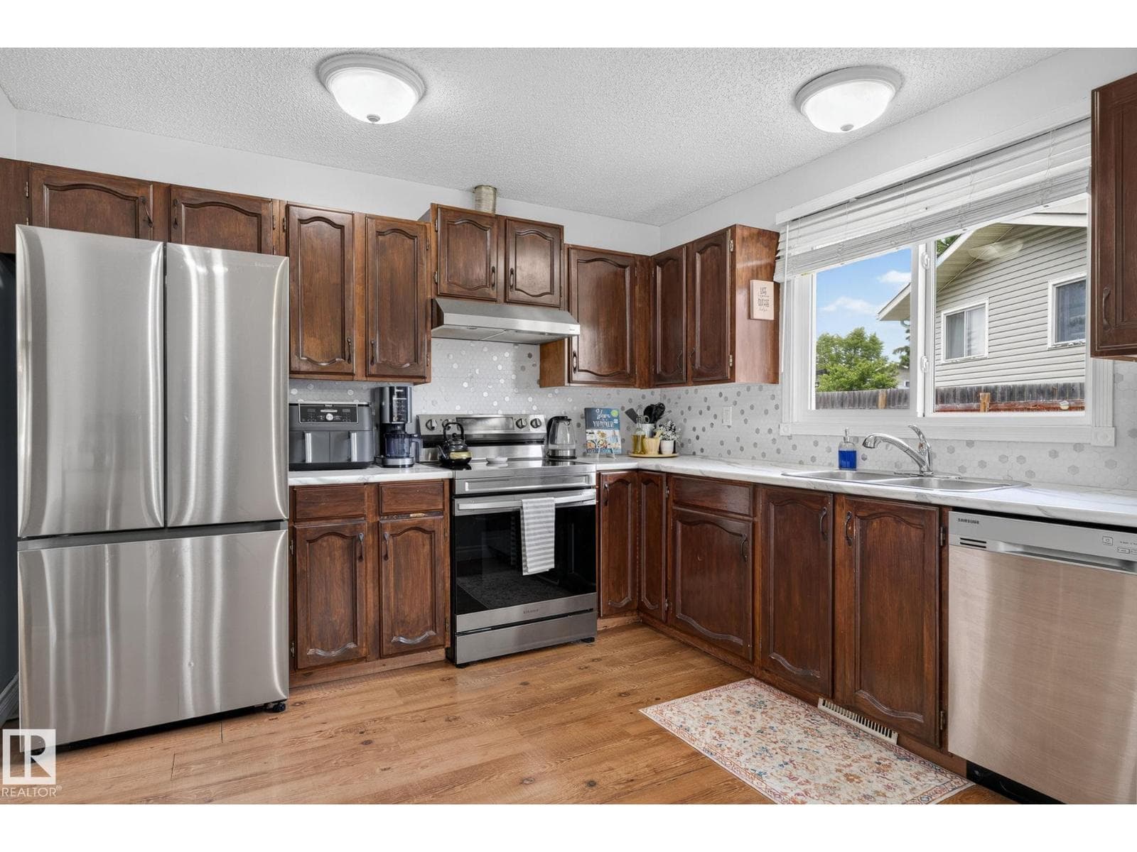 14612 29 ST NW NW — photo 3