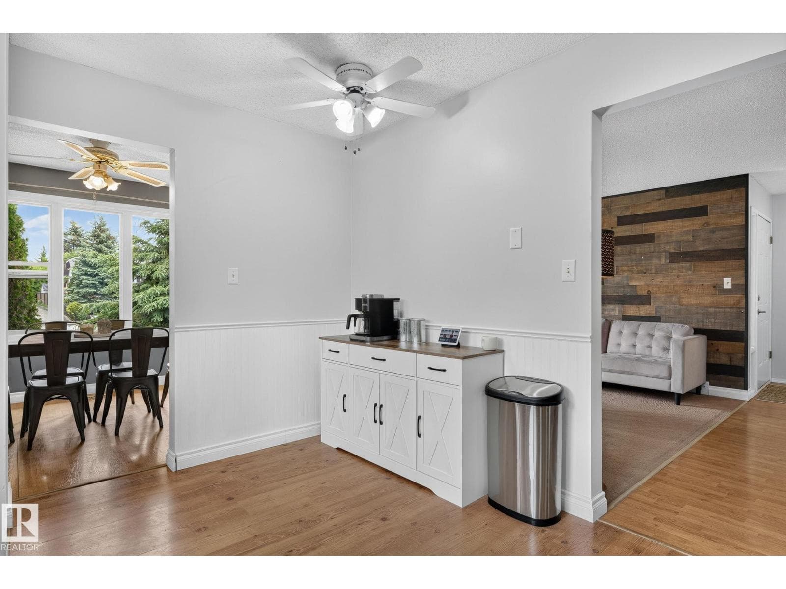 14612 29 ST NW NW — photo 4