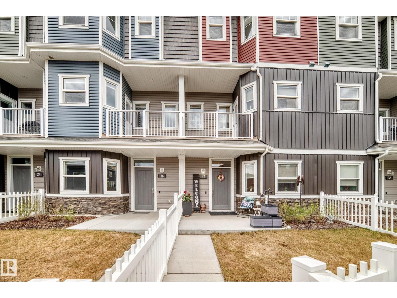 #37 150 EVERITT DR — photo 2