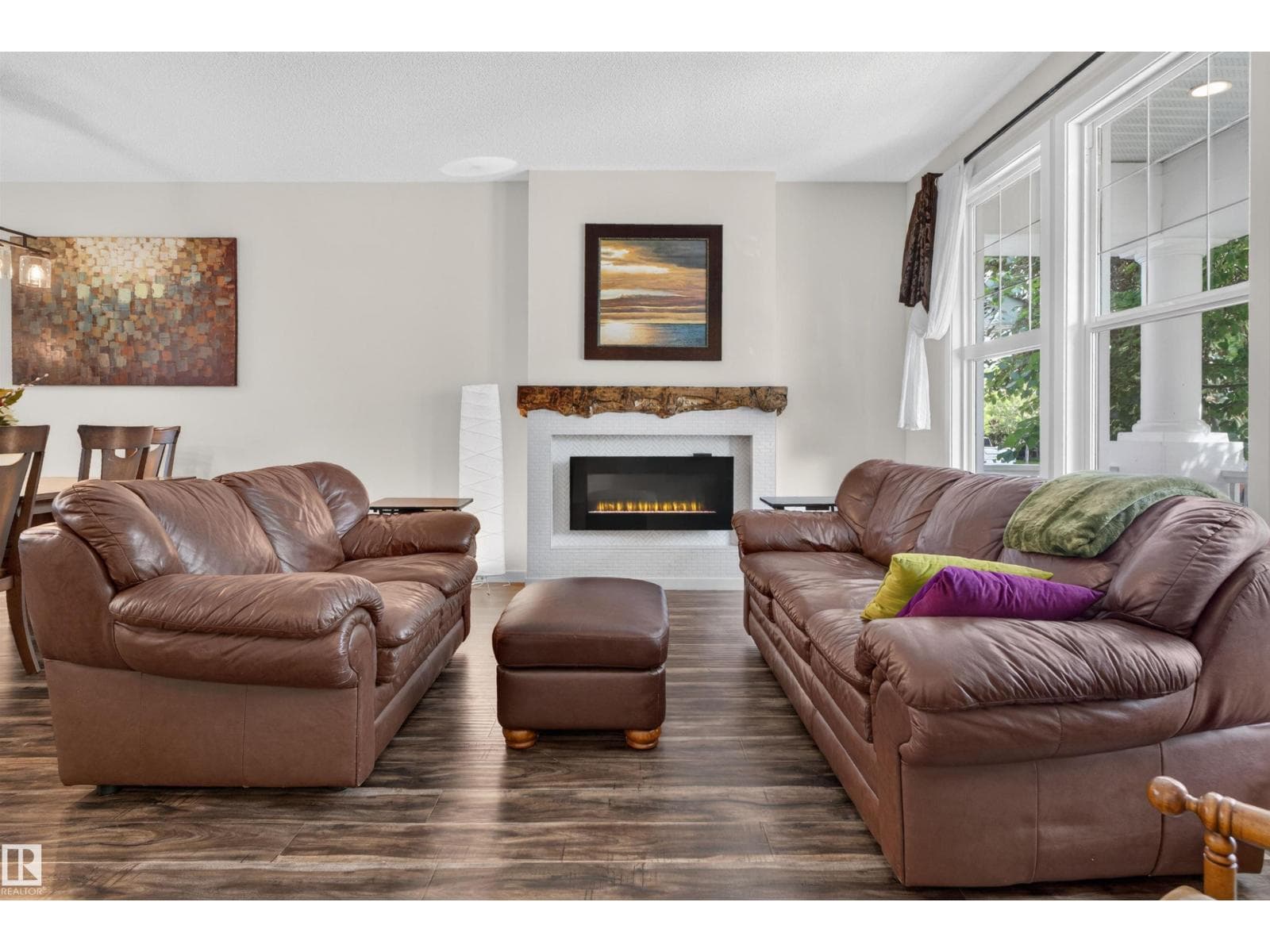 6928 22 AV SW — photo 5