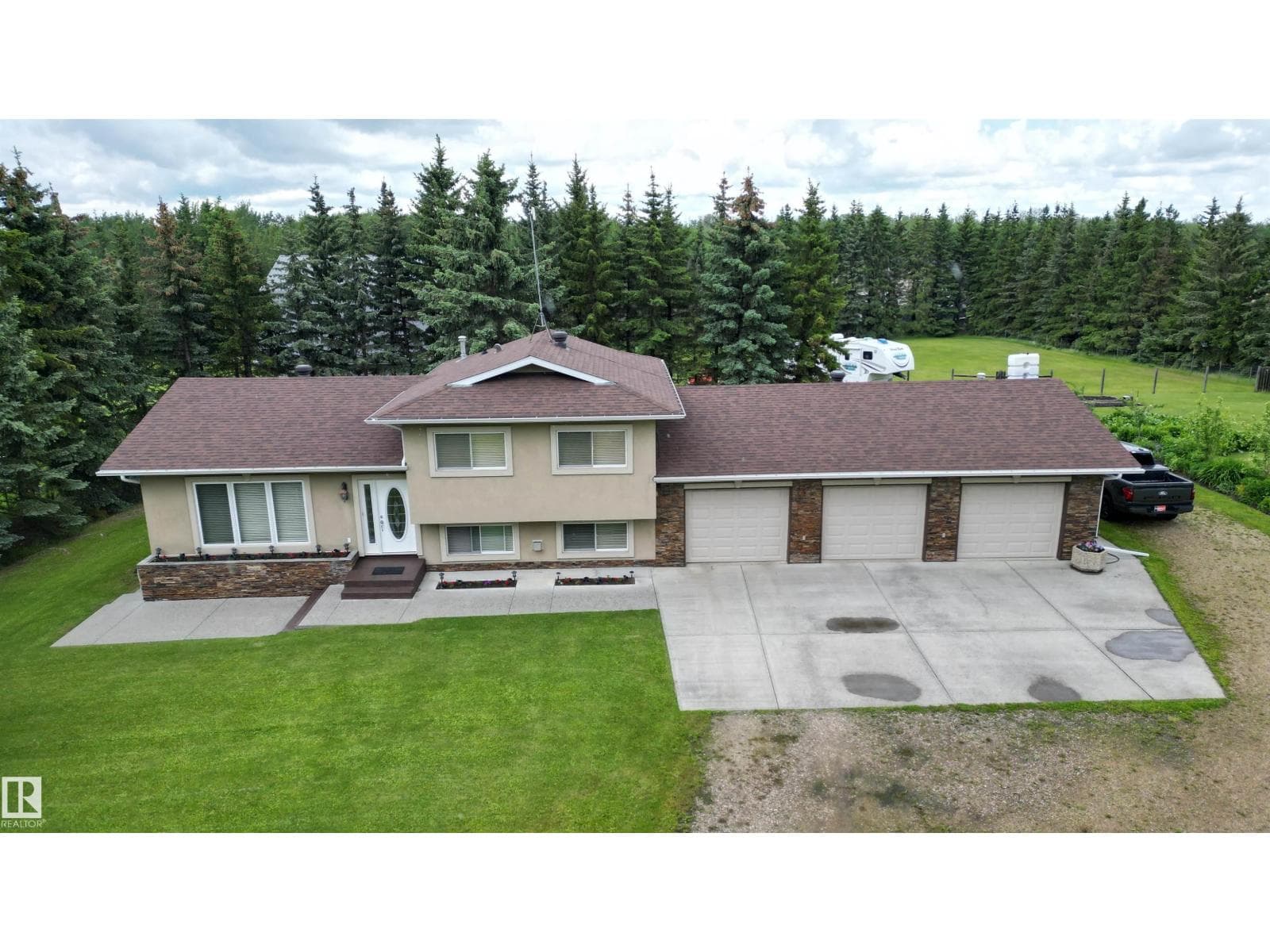 #26 51022 RGE ROAD 221 — photo 2