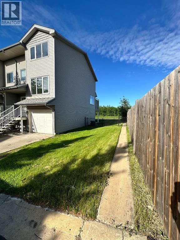 30, 100 Albion Drive — photo 2