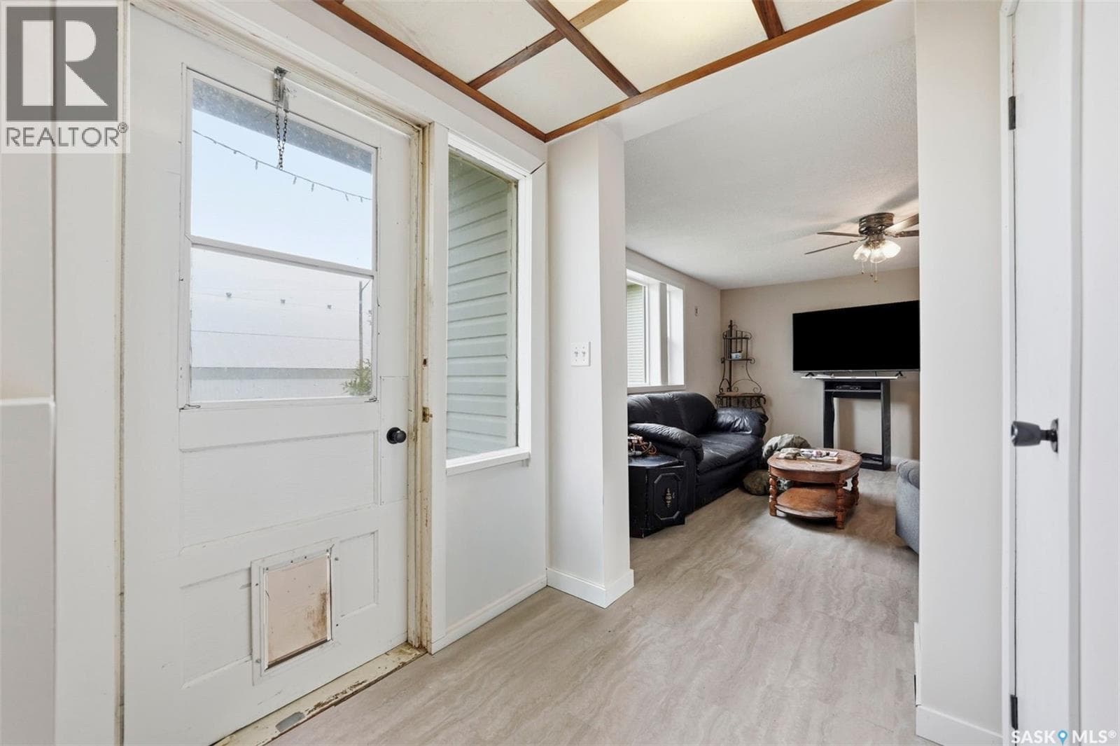 813 Hoffman AVENUE — photo 3