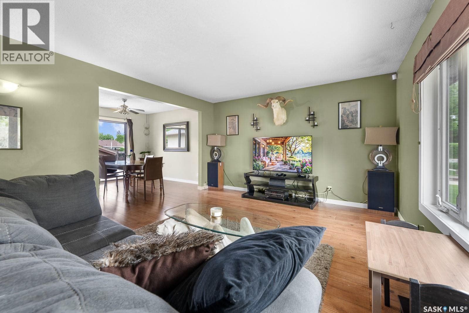 10 Bastedo CRESCENT — photo 5