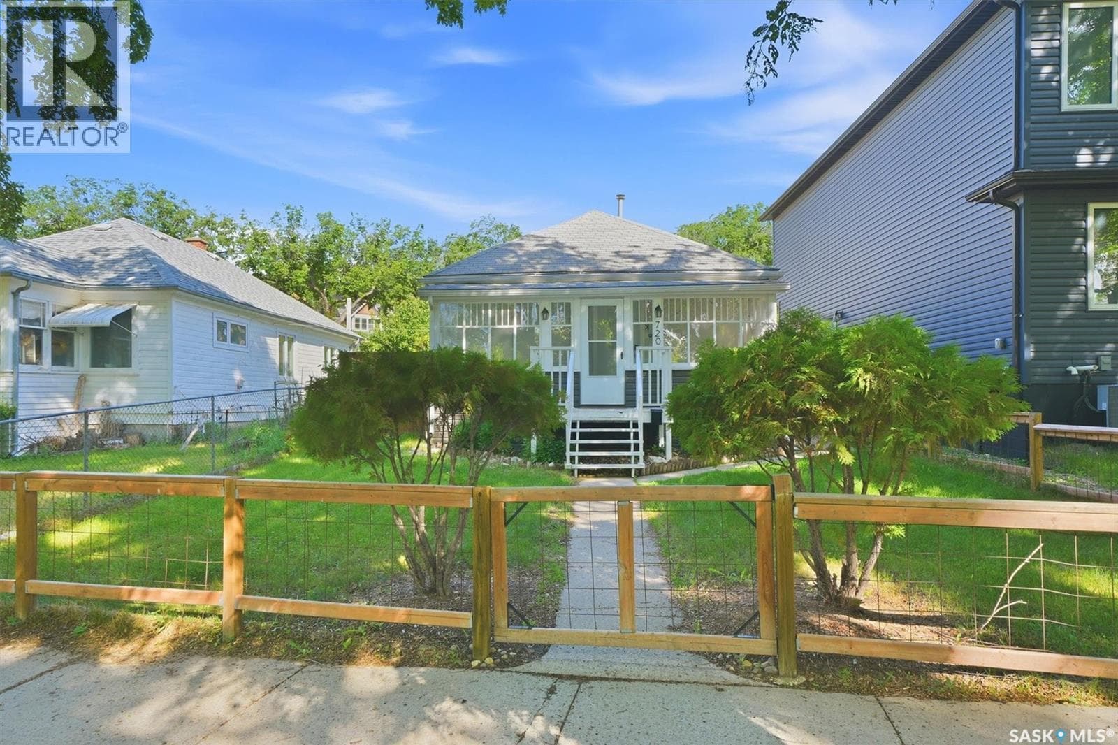 720 Walmer ROAD — photo 2