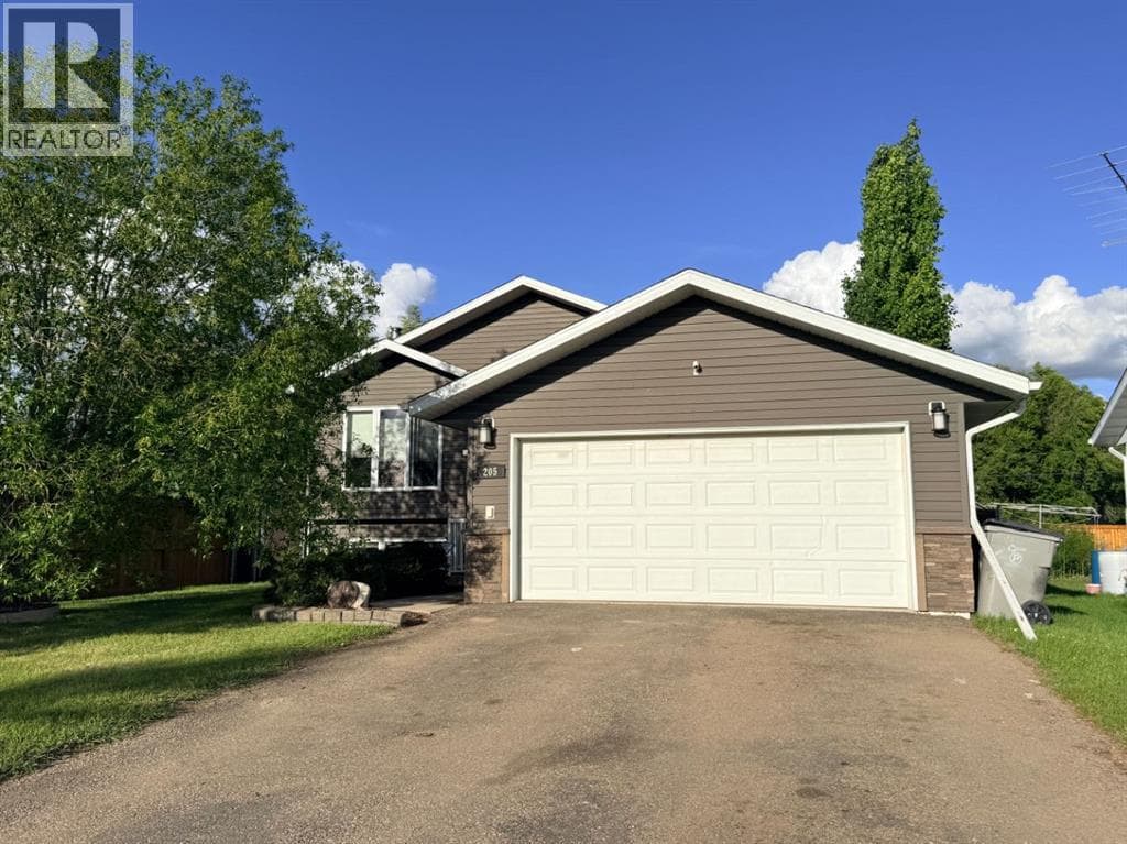 205 4 Street W