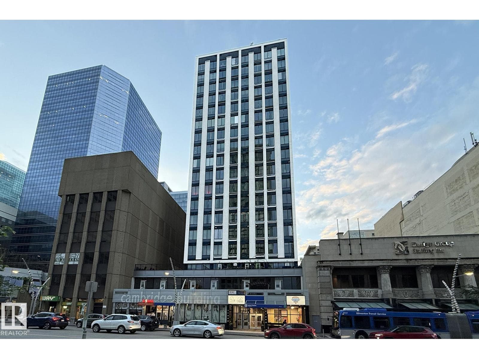 #412 10024 JASPER AV NW