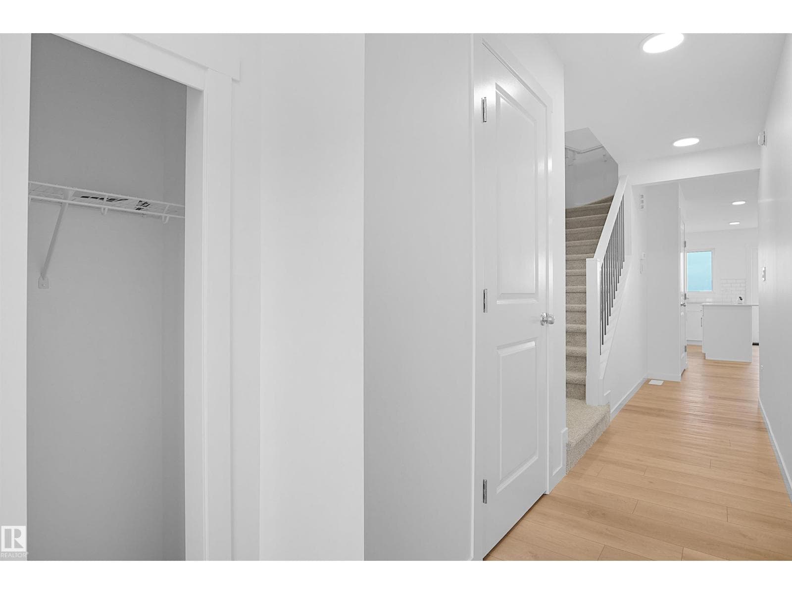 #33 1430 Aster WY NW — photo 4
