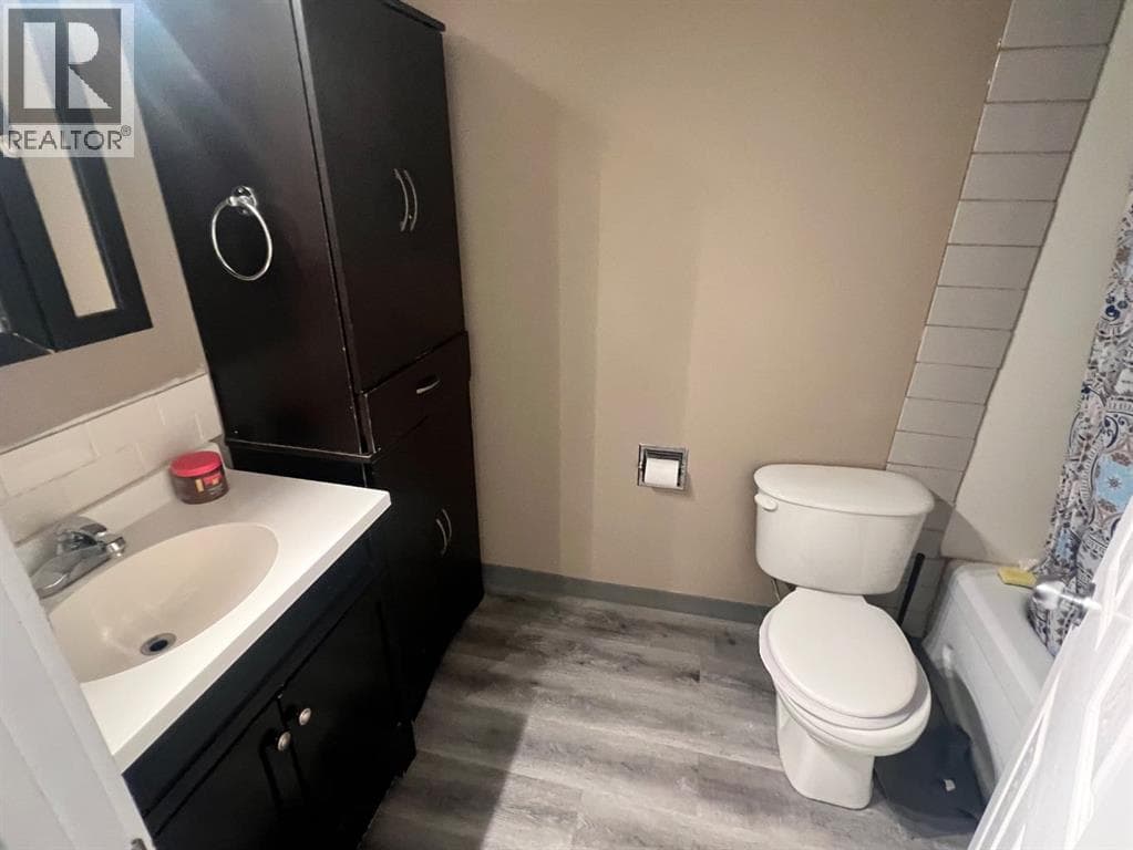 1114, 7201 Poplar Drive — photo 5