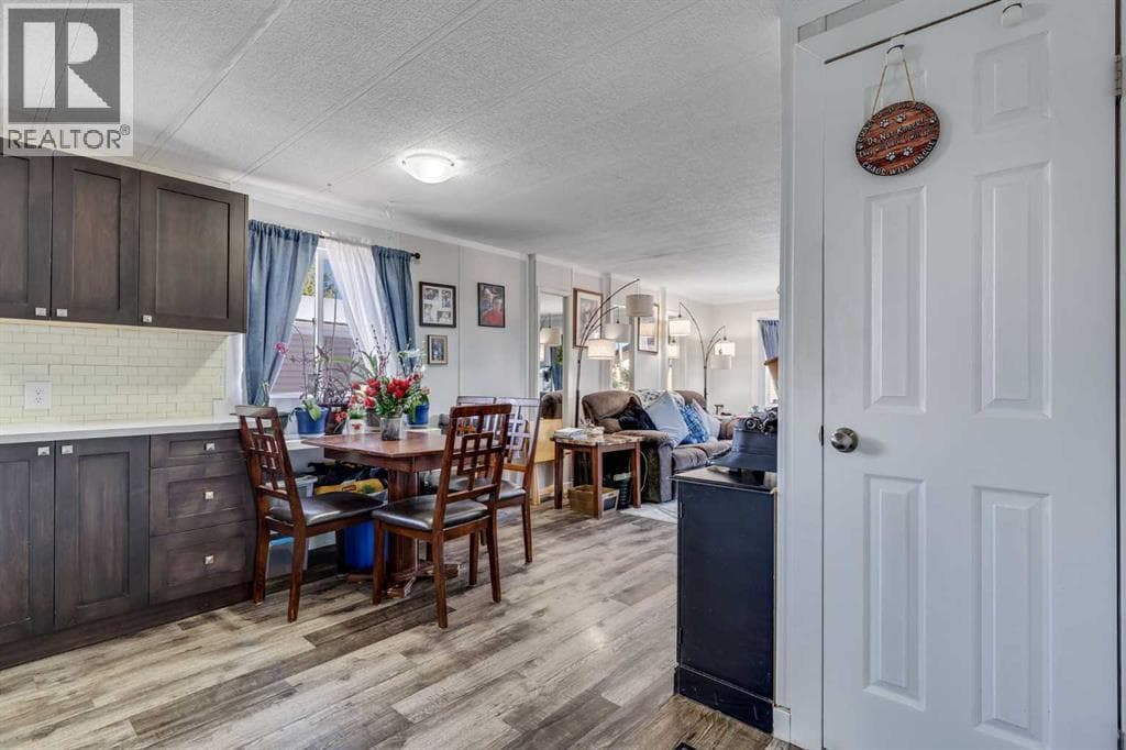 424 Kanell Drive — photo 4